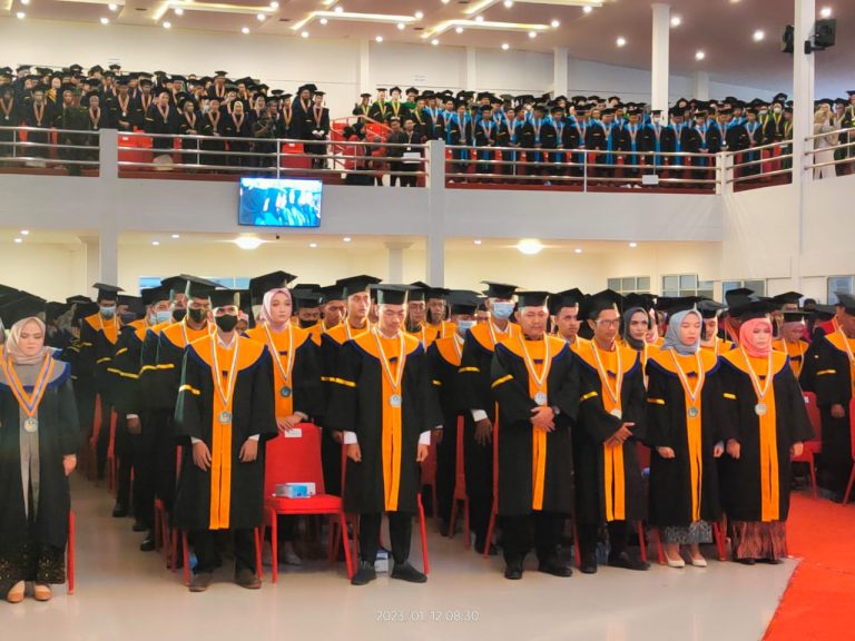 Wisuda UGJ
