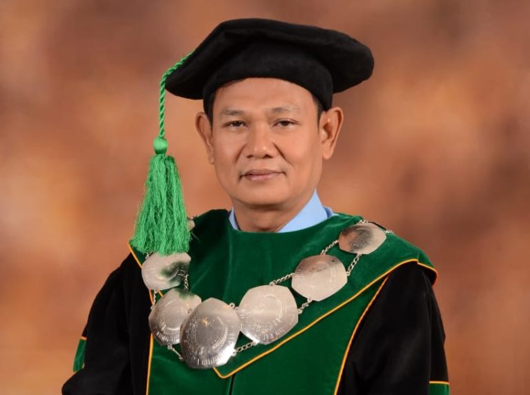 UGJ mengukuhkan guru besar