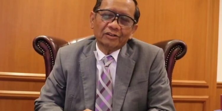 Mahfud Bahagia Vonis