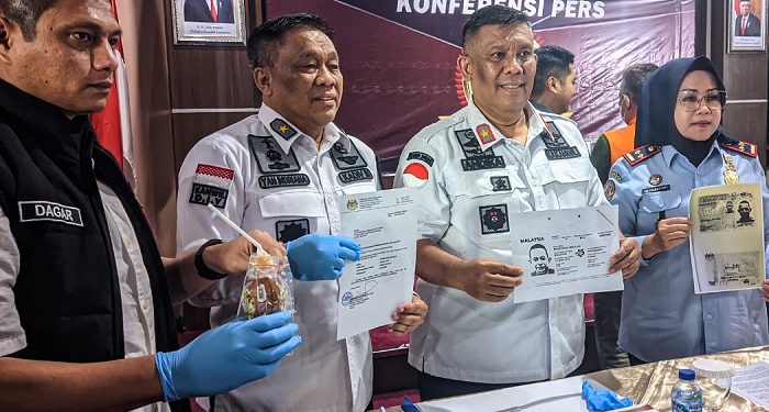 ‘Overstay’, Imigrasi Cirebon Amankan WNA Asal Malaysia di Sumber