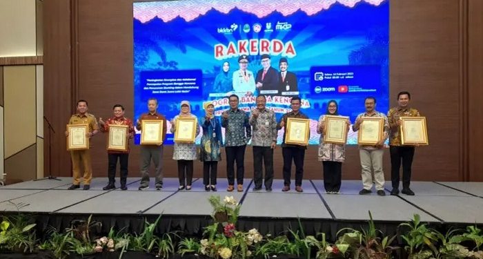 Tekan Angka Stunting Hingga 17 Persen, Kota Cirebon Raih Penghargaan dari Pemprov Jabar