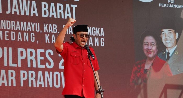 Usai Berlari, Ganjar Pranowo Nikmati Kuliner Favorit Ikan Asin Jambal Roti di Kota Cirebon