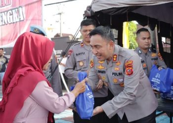 Gelar Bazar Murah, Polres Majalengka Beri Bonus Warga yang Lahir pada Hari Bhayangkara