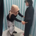 Petugas Lapas Klas I Cirebon memeriksa wanita muda yang berupaya menyelundupkan narkotika jenis shabu di bagian vitalnya.