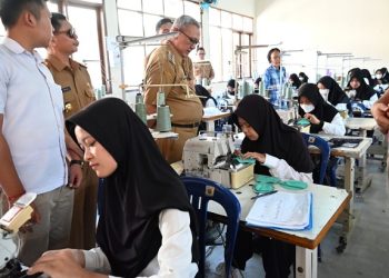 Disnaker Kuningan Gelar Pelatihan Operator Sewing Guna Tingkatkan Keterampilan