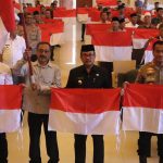 Launching tim kewaspadaan dini, baik tingkat kabupaten hingga tingkat kecamatan di Kabupaten Cirebon.