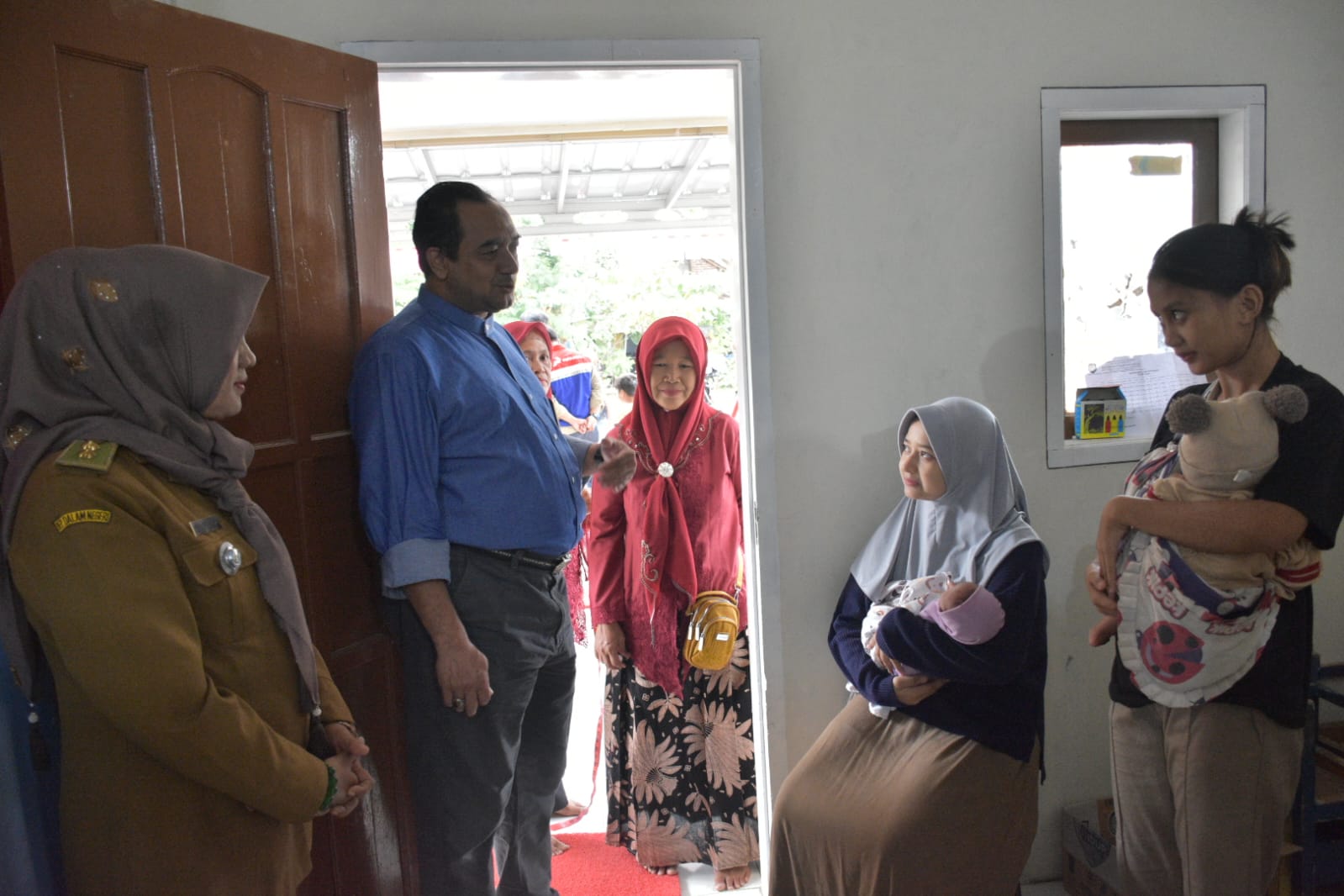 Pertamina Balongan Salurkan Bantuan penanganan Stunting di sejumlah Puskesmas Indramayu. (Istimewa)