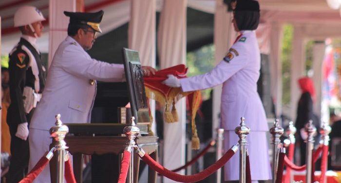 Pemkab Cirebon Gelar Upacara Peringatan HUT RI ke-78, Ini Pesan Bupati Imron