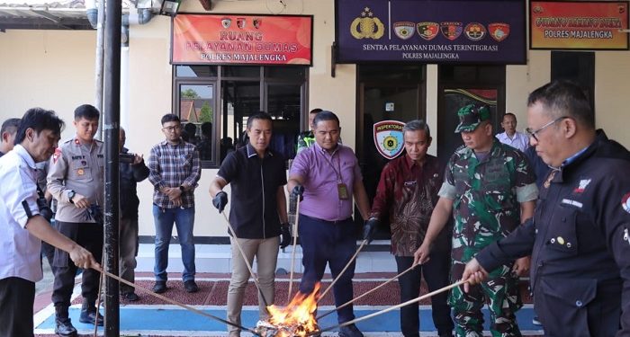 Polres Majalengka Musnahkan Sabu, Ganja dan Obat Keras Terbatas dari Tiga Tersangka