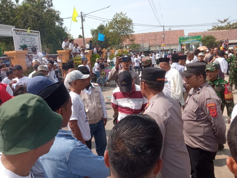 Masa Pendukung Calon Kuwu Astanajapura hampir ricuh