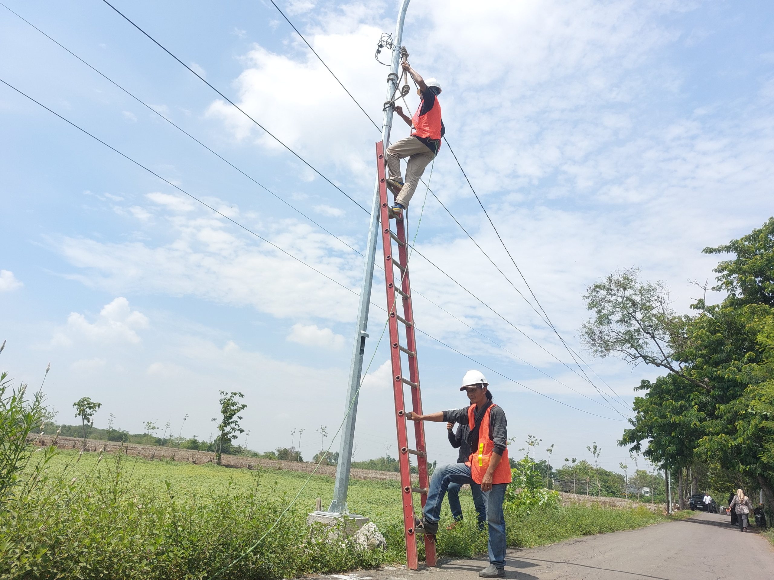 Pemasangan PJU Cirebon