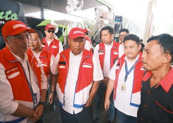 Tinjau Satgas Nataru di Tol Trans Jawa, Pertamina: Distribusi BBM dan LPG Aman