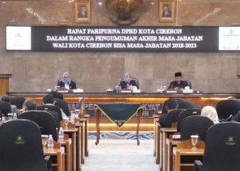 DPRD Kota Cirebon Umumkan Pengangkatan dan Pemberhentian Eti Herawati
