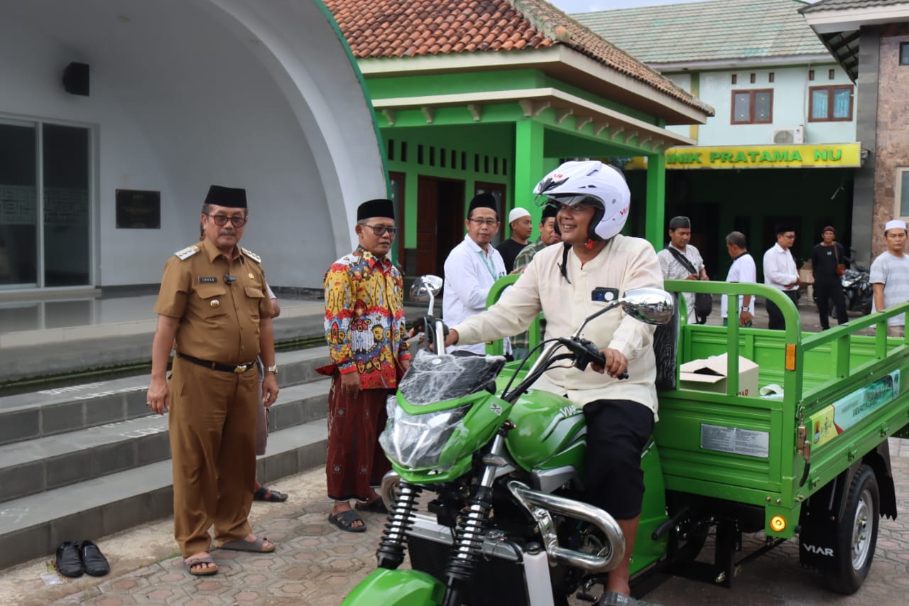 Bantuan bupati cirebon