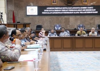 Warga Perumahan di Kebon Baru Kejaksan Ngadu ke DPRD Kota Cirebon Soal Air
