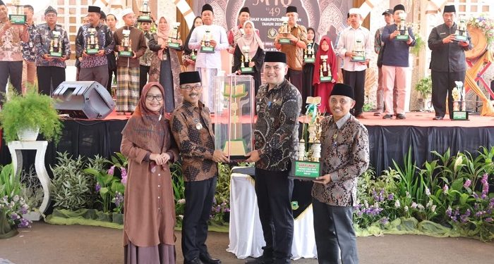 Tuan Rumah Kecamatan Darma Juara Umum MTQ ke-49 Kuningan