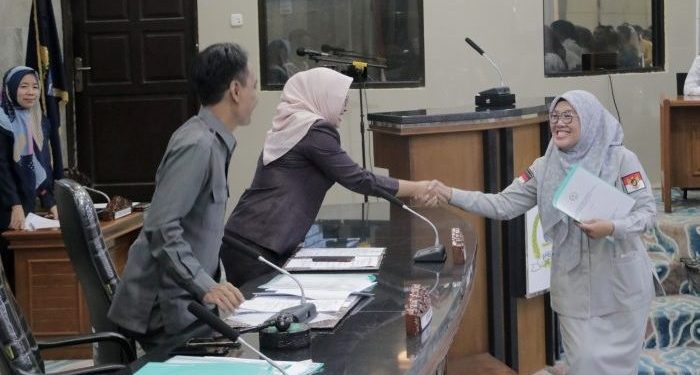 DPRD Kota Cirebon Sahkan Empat Raperda Propemperda 2024