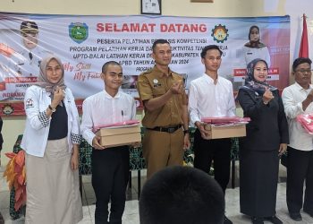 52 Warga Indramayu Ikuti Pelatihan Setir Mobil, Las Listrik dan Otomotif Disnaker