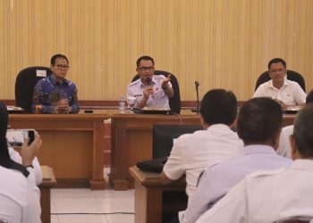 FGD Pemkab Cirebon Hadirkan Rokhmin Dahuri Bahas Strategi Pembangunan