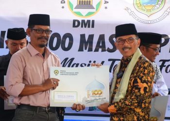DMI Tahbiskan Masjid Al-Istiqomah Cilimus Terbaik se-Kuningan