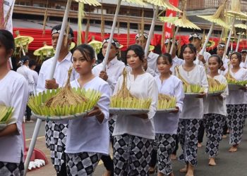 Sejumlah Daerah Luar Kuningan Meriahkan Puncak Upacara Adat Seren Taun 2024