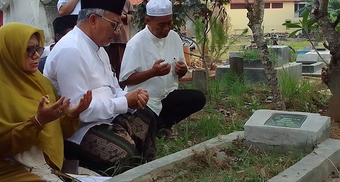 Napak Tilas, Bacagub Jabar Ahmad Syaikhu Pulkam ke Ciledug Cirebon