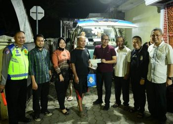 Samsat Indramayu Layani Wajib Pajak Hingga Malam Hari, Bisa Sambil Ngopi!