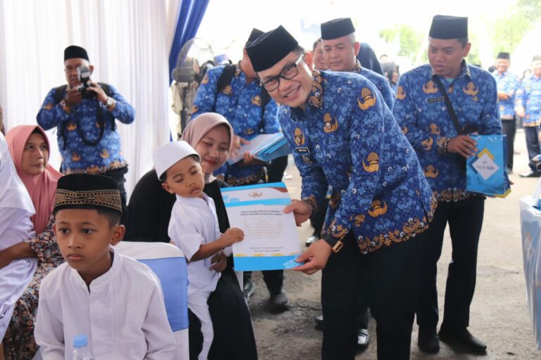 PJ Bupati Cirebon Ajak ASN Tingkatkan Pelayanan dan Profesionalisme di HUT ke-53 Korpri