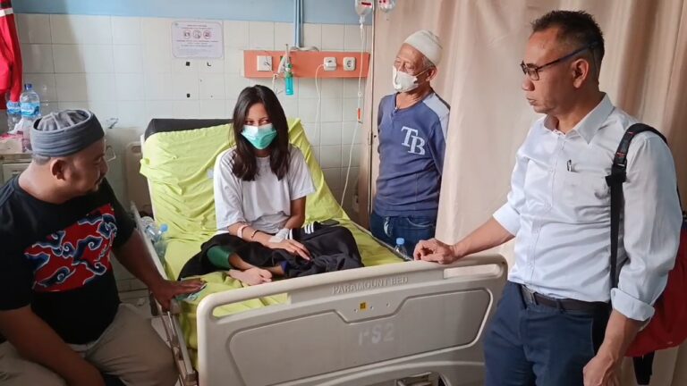 KDM Angkat gadis Cirebon Jadi Anak Asuh Usai Upaya Akhiri Hidupnya karena Putus Sekolah