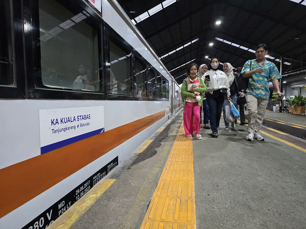 PT KAI Divre IV Tanjungkarang Optimis Angkut 1 Juta Penumpang Selama Tahun 2025 (1)