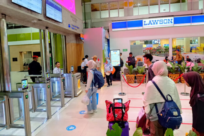 KAI Daop 1 Jakarta Siapkan Lebih Dari 909 Ribu Tempat Duduk Nataru 2025/2026: KAI Daop 1 Jakarta Siapkan Lebih Dari 909 Ribu Tempat Duduk, Penjualan Terus Naik, Yuuk Manfaatkan Beragam Promo yang Disediakan