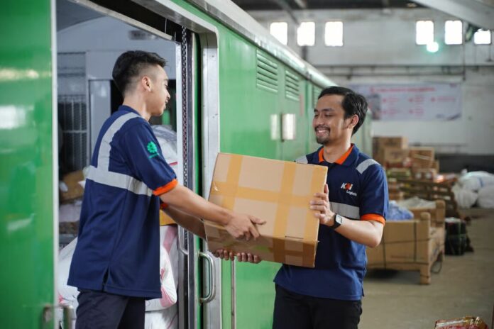Sambut Akhir Tahun, KAI Logistik Hadirkan Diskon Pengiriman Paket Hingga 50%