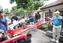 Lima Desa di Kuningan dapat Bantuan Alsintan dari Kementan RI