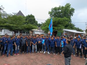 Buruh di Kabupaten Majalengka usai aksi tuntut kenaikan upah