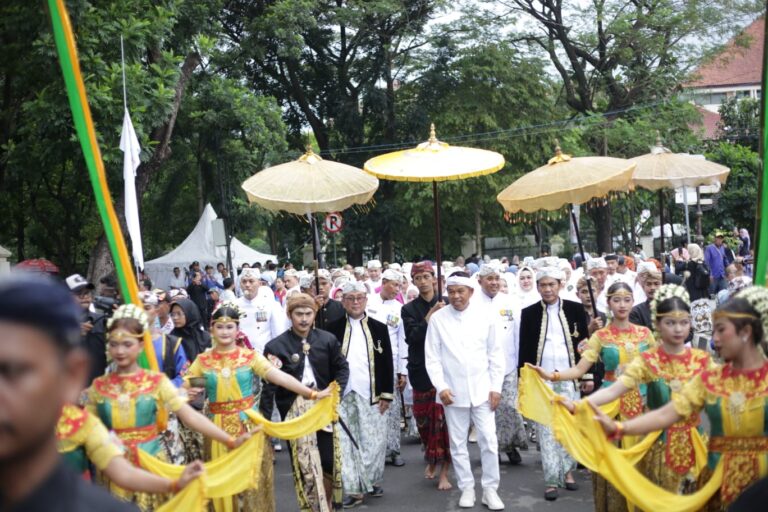 Kulanun-Mangga Resmi Jadi Salam Khas, Cirebon Tegaskan Identitas Budaya di Usia ke-544