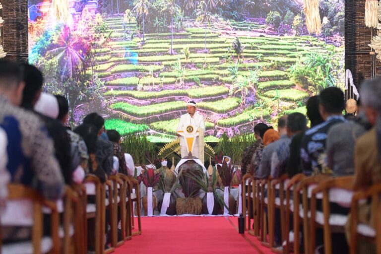 Gubernur KDM Harap Kinerja BJB Lebih Baik di Bawah Komisaris dan Direksi Baru