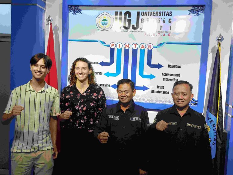 FK UGJ Jadi Rujukan Mahasiswa Kedokteran Belanda Pelajari Penyakit Tropis di Cirebon