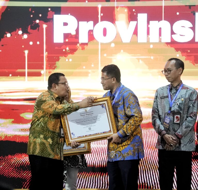 Jawa Barat Terbaik dalam Anugerah Kearsipan 2026