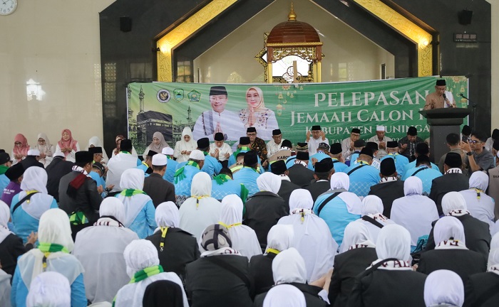 Bupati Lepas Pemberangkatan 445 Calhaj Kloter 8 Asal Kuningan