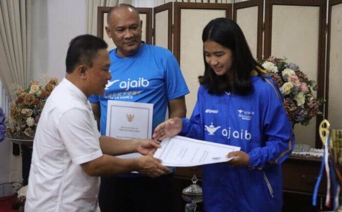 Berprestasi, Tim Voli Putri Wahana Ajaib Kuningan Diguyur Bonus