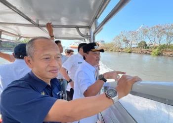 Rencana BOP Pantura Bangun Tanggul Laut di Pesisir Cirebon