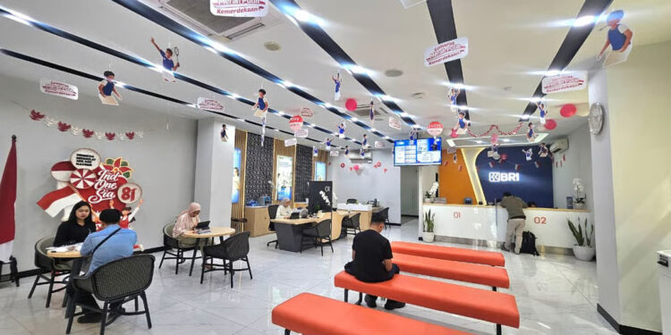 Semarak HUT ke-81 RI, BRI BO Krekot Percantik Kantor dengan Dekorasi Bernuansa Merah Putih