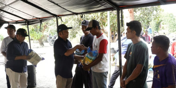 Gerak Cepat, PTPN Group melalui PTPN IV Regional 2 Salurkan Bantuan bagi Warga Terdampak Puting Beliung