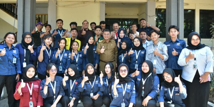 Wagub Erwan Dorong Mahasiswa Baru IKOPIN Jaga Eksistensi Koperasi