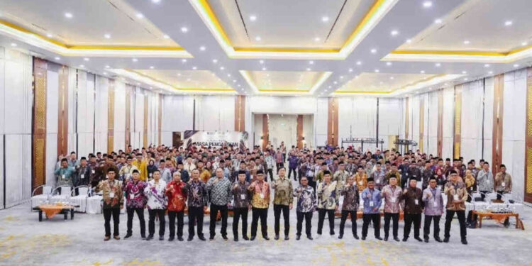 PTPN Group Beri Penghargaan Pengabdian kepada 1.239 Nusantara Planters PalmCo di Riau
